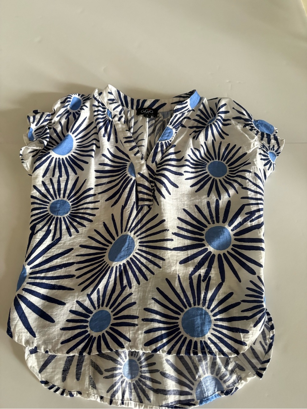 GiGio Navy and Light Blue Sunburst Ruffle Sleeve Blouse Size Small
